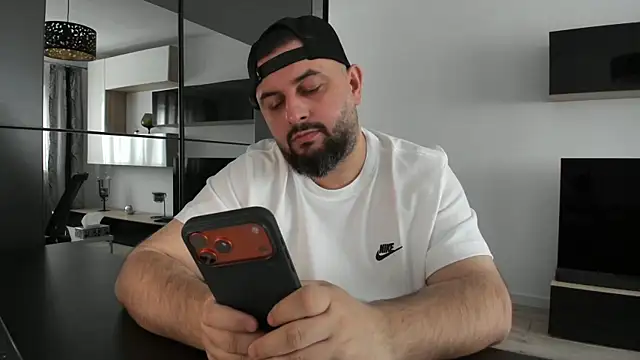 DravenPeak online show from March 31, 10:59 am