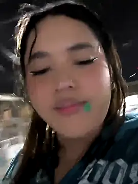 butterfly777  online show from March 21, 8:19 am