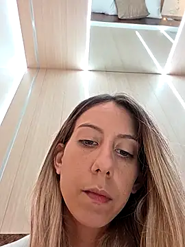 PetiteSecrets online show from September 8, 7:24 pm