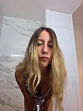 PetiteSecrets online show from September 20, 7:53 am