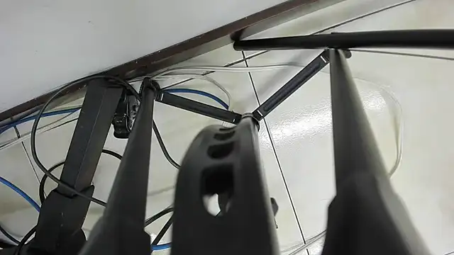 Aisha hotts777 online show from April 12, 2:38 am