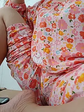 Snapshot of _Babyrose_ chatting on May 23, 2:50 am Babyrose online show from May 23, 2:50 am