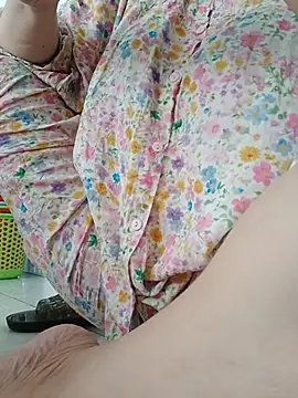 Snapshot of _Babyrose_ chatting on June 22, 3:58 am Babyrose online show from June 22, 3:58 am