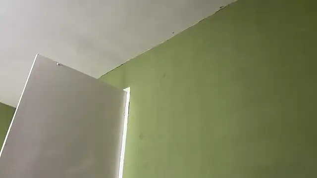 Liaprettygirl online show from March 8, 6:55 pm