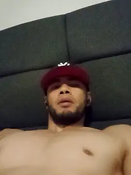 Snapshot of DiegoFuego66 chatting on January 12, 10:42 am DiegoFuego66 online show from January 12, 10:42 am