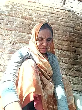 Pinky12A online show from December 4, 4:22 am