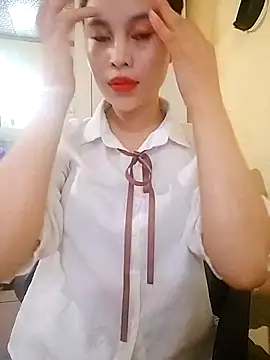 Snapshot of Lissa_xinh09 chatting on September 13, 6:13 am Lissa xinh09 online show from September 13, 6:13 am