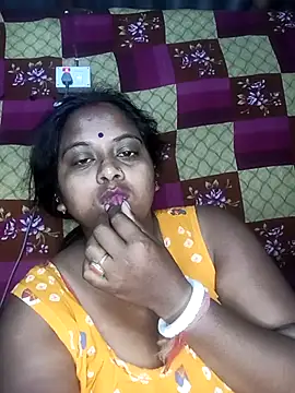 Hot-Show2 online show from March 26, 11:43 pm