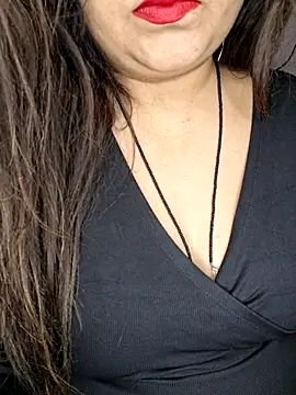 Snapshot of indian-hotmilfs chatting on February 22, 7:45 pm indian-hotmilfs online show from February 22, 7:45 pm