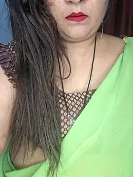 Snapshot of indian-hotmilfs chatting on February 24, 3:10 pm indian-hotmilfs online show from February 24, 3:10 pm