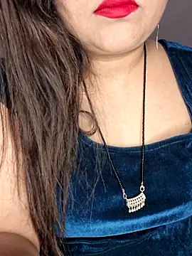 Snapshot of indian-hotmilfs chatting on March 3, 6:36 pm indian-hotmilfs online show from March 3, 6:36 pm