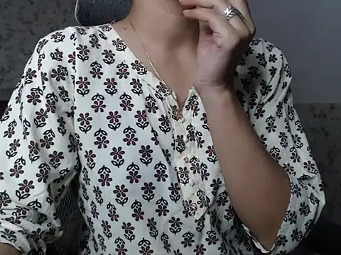 snow white123 online show from October 2, 8:16 pm