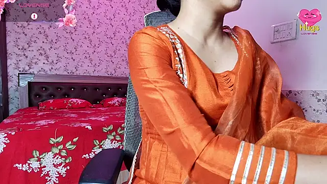 Snapshot of snow_white123 chatting on May 10, 9:53 pm snow white123 online show from May 10, 9:53 pm