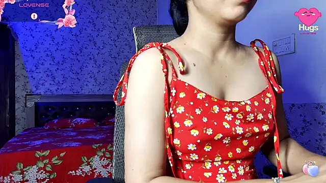 Snapshot of snow_white123 chatting on June 1, 10:00 pm snow white123 online show from June 1, 10:00 pm