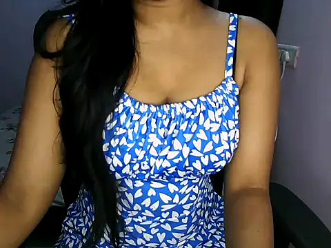 Snapshot of Brownie_baby chatting on October 13, 9:53 am Brownie baby online show from October 13, 9:53 am