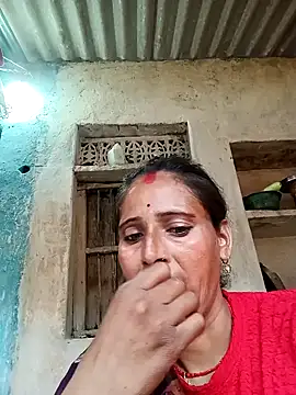 Snapshot of Arti13A chatting on July 30, 11:53 am Arti13A online show from July 30, 11:53 am