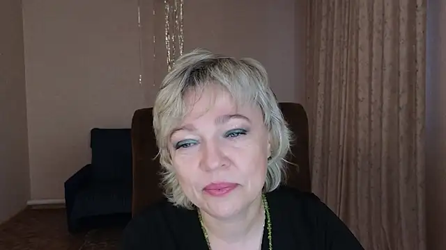 Snapshot of Rosette_Pricky chatting on January 10, 5:09 am Rosette Pricky online show from January 10, 5:09 am