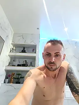 papichulo0099 online show from November 15, 9:50 am