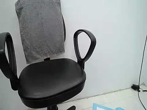 Snapshot of _Lady- chatting on April 30, 9:08 pm Lady- online show from April 30, 9:08 pm