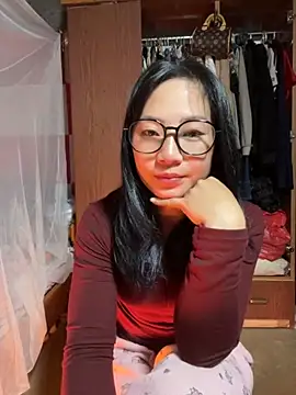 Snapshot of AAANINE22 chatting on October 15, 1:00 pm AAANINE22 online show from October 15, 1:00 pm