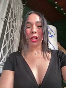 Snapshot of TessaCooper1 chatting on May 31, 7:59 pm TessaCooper1 online show from May 31, 7:59 pm
