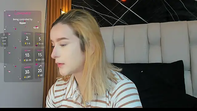 kristal joi dl online show from November 10, 12:26 pm