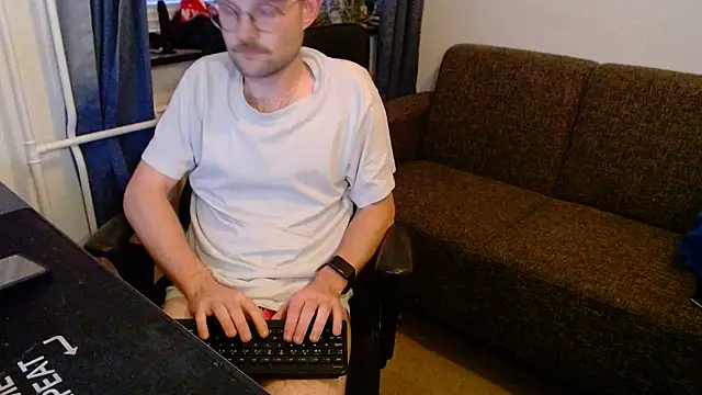 ChefDeLust online show from November 6, 3:35 pm