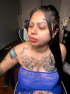 chicanachic13 online show from October 10, 4:55 am