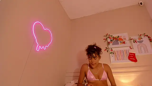  aleja x online show from December 20, 3:19 pm