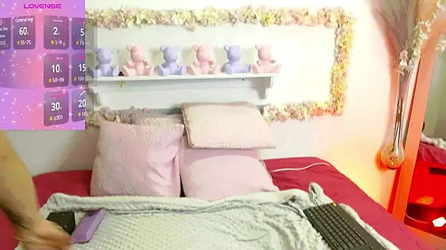 Snapshot of vintoria_cherry chatting on September 26, 12:42 pm vintoria cherry online show from September 26, 12:42 pm