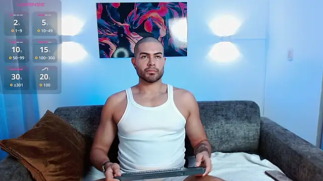 ZarekFox online show from November 26, 1:56 pm