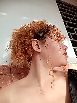 Snapshot of SirenRouge_69 chatting on September 16, 9:27 pm SirenRouge 69 online show from September 16, 9:27 pm