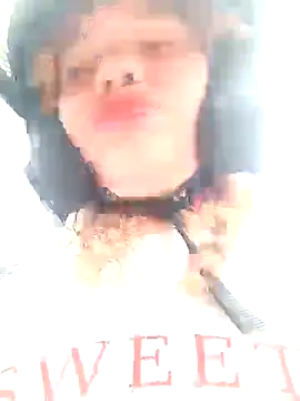 Snapshot of SirenRouge_69 chatting on September 29, 8:24 pm SirenRouge 69 online show from September 29, 8:24 pm