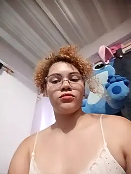 Snapshot of SirenRouge_69 chatting on October 5, 8:29 pm SirenRouge 69 online show from October 5, 8:29 pm