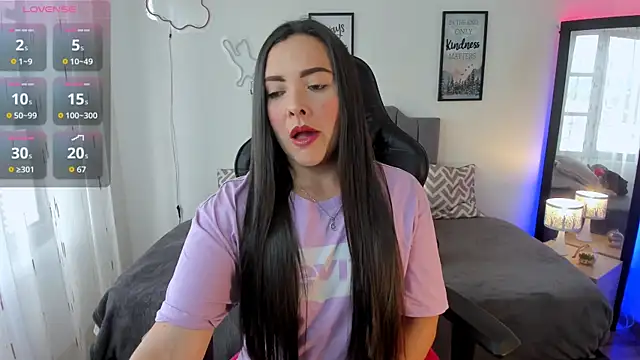 Snapshot of amaia_monet chatting on September 13, 8:08 pm amaia monet online show from September 13, 8:08 pm