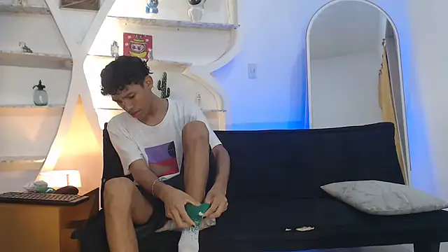 BEAUTY BOYS1 online show from October 11, 7:07 am