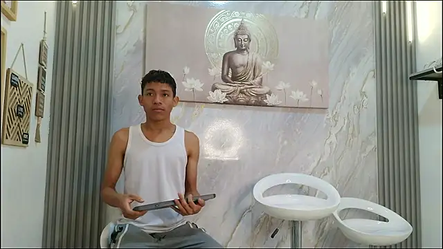 BEAUTY BOYS1 online show from February 8, 7:12 am