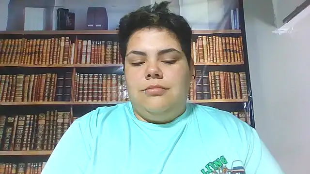 Snapshot of Hailey_Curvy chatting on January 10, 10:25 pm Hailey Curvy online show from January 10, 10:25 pm