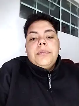 Snapshot of Hailey_Curvy chatting on February 8, 1:53 am Hailey Curvy online show from February 8, 1:53 am