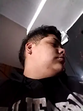 Snapshot of Hailey_Curvy chatting on February 20, 9:21 am Hailey Curvy online show from February 20, 9:21 am