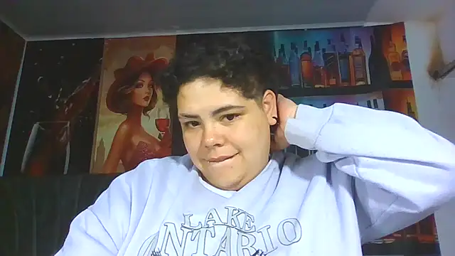 Hailey Curvy online show from June 3, 5:43 am
