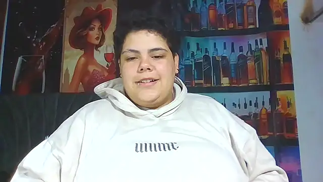 Hailey Curvy online show from June 19, 3:11 am