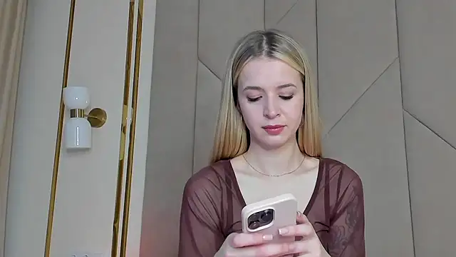 Touch me online show from January 9, 5:15 pm