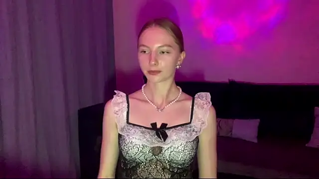 BrightAnnie online show from September 9, 6:29 pm