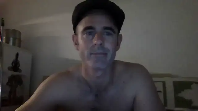 Snapshot of whatYwantMorrre chatting on October 9, 2:26 pm whatYwantMorrre online show from October 9, 2:26 pm