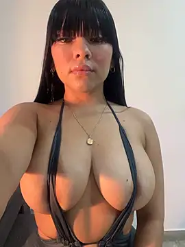 BrendaCrean online show from February 18, 12:56 pm