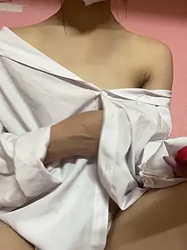 Leyleisanmay online show from September 13, 3:01 pm