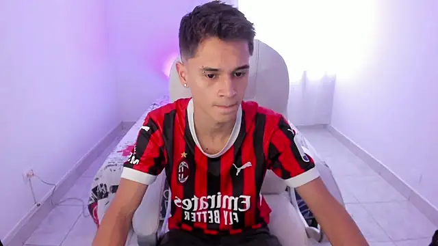 Aron Boyy online show from September 19, 7:14 pm