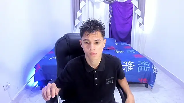 Aron Boyy online show from October 17, 8:33 pm