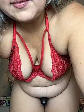 Snapshot of Lucy_Milf_474 chatting on February 15, 12:14 pm Lucy Milf 474 online show from February 15, 12:14 pm